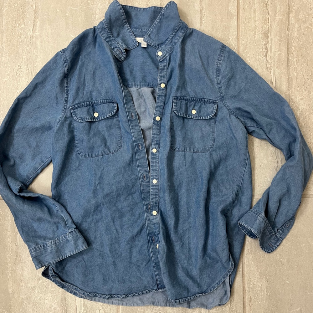 Lucky brand button up size medium